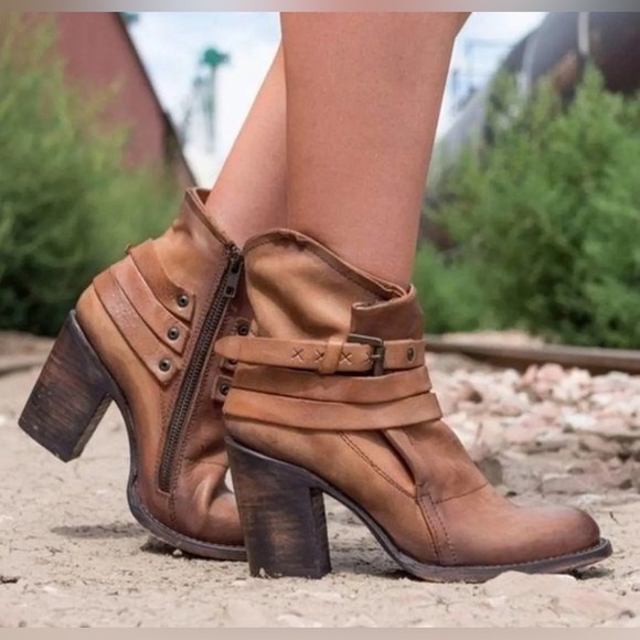 Freebird by Steven Shoes - FREEBIRD by Steven Blaze Leather Heel Booties in Cognac Size 7